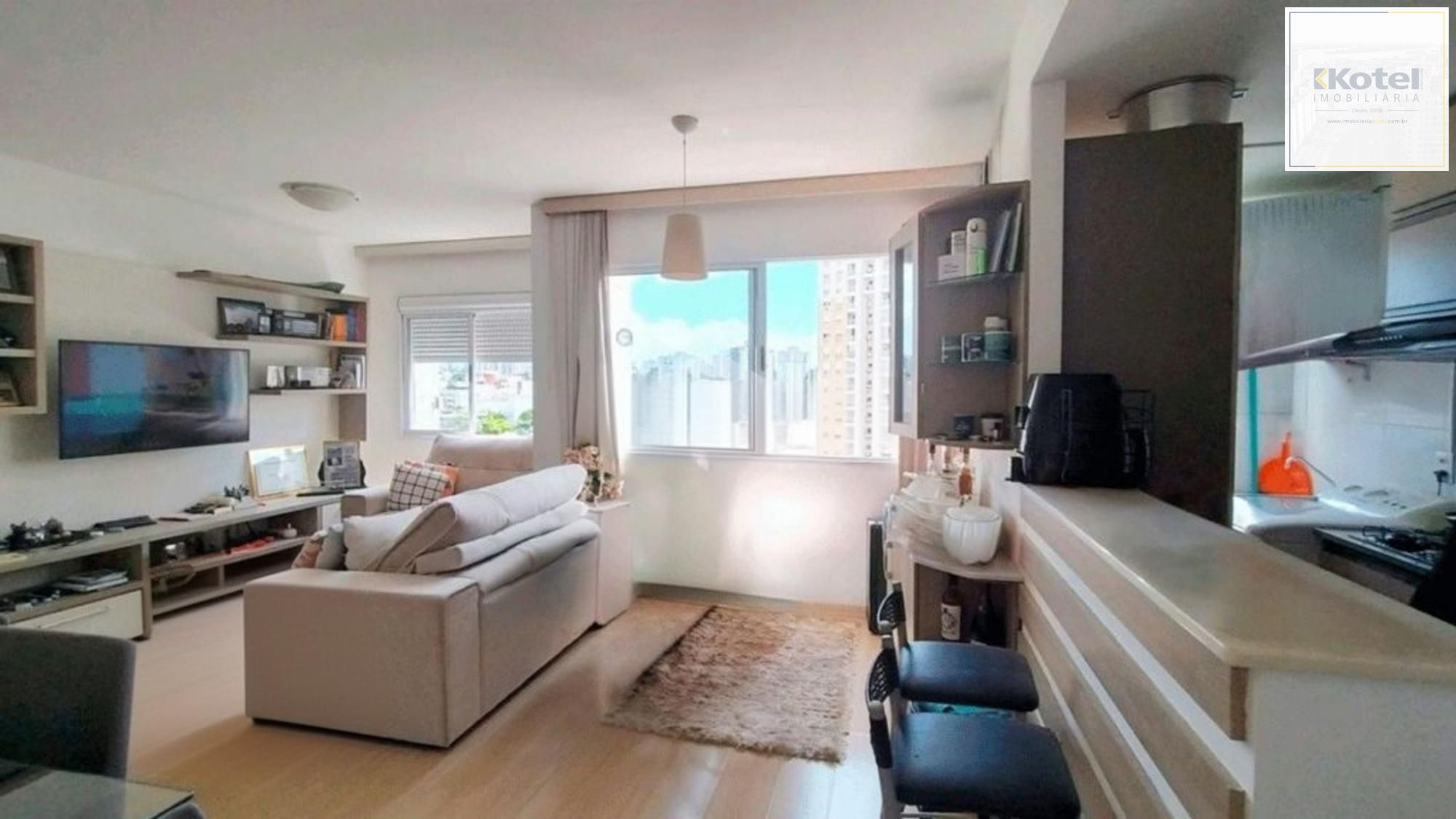 Apartamento de 3 quartos, suíte, elevador e 1 vaga no bairro Vila Ipiranga.