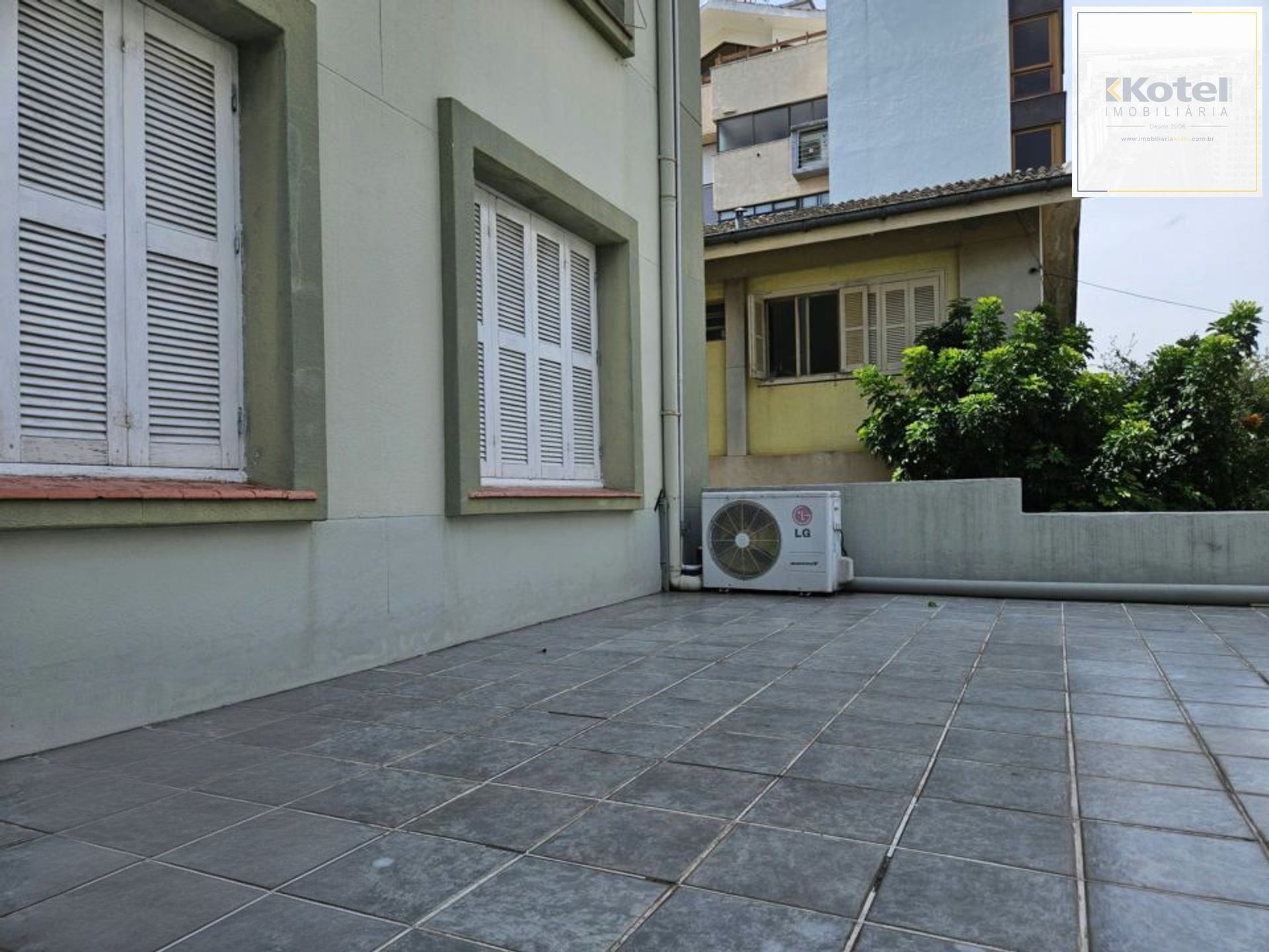 Apartamento com 2 dormitórios e 70m² de área privativa no Bairro Auxiliadora