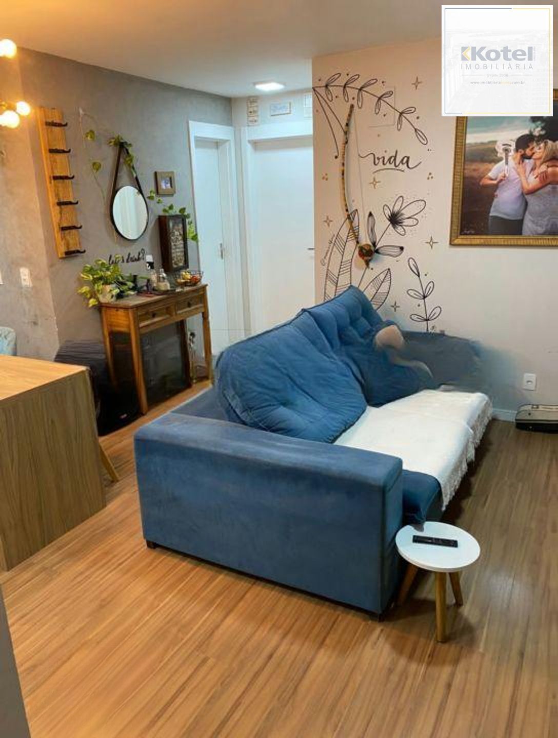 Apartamento de e dormitórios, elevador e 1 vaga de garagem em Canoas.