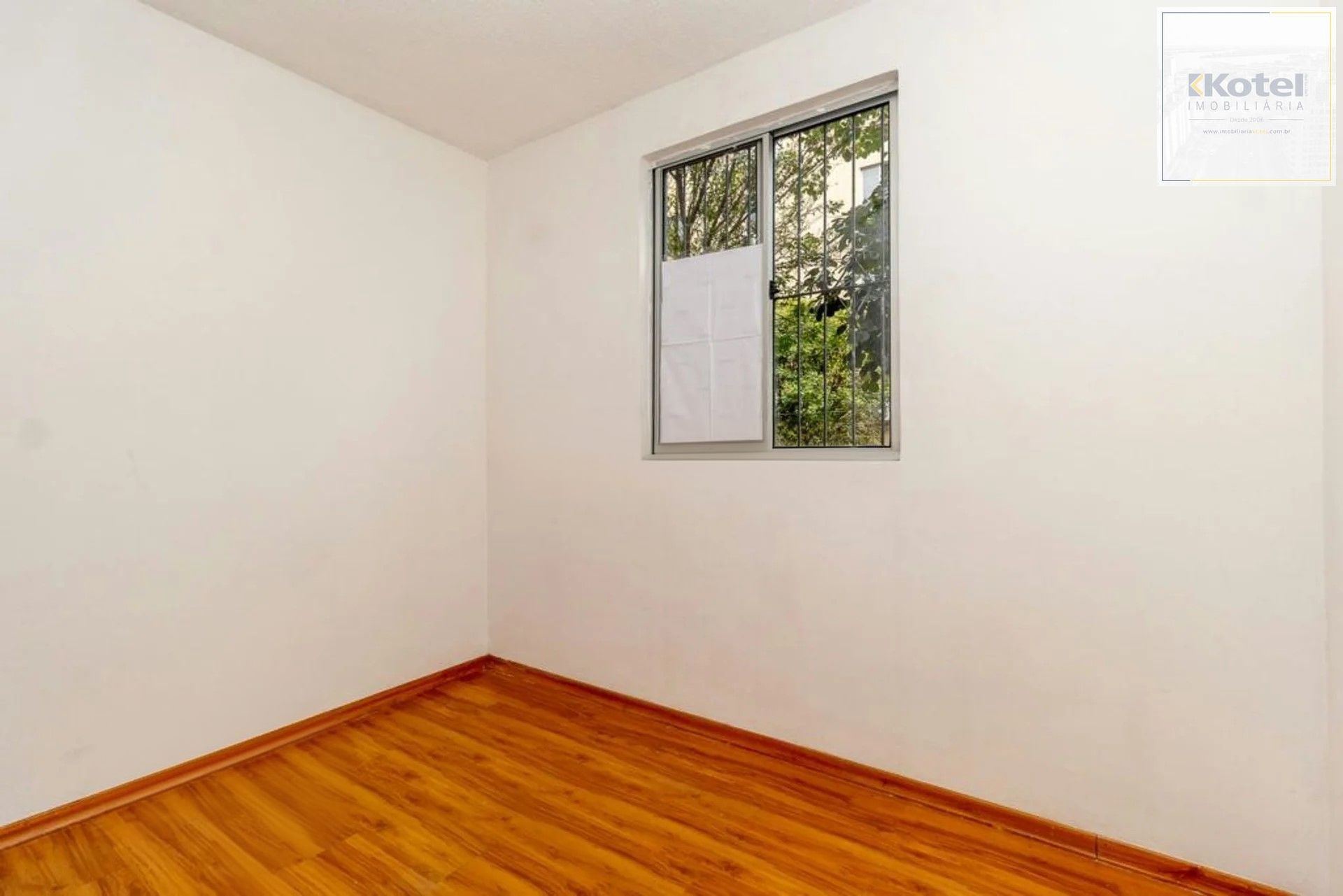 Apartamento com 2 quartos, vaga e portaria 24 hrs no bairro Rubem Berta
