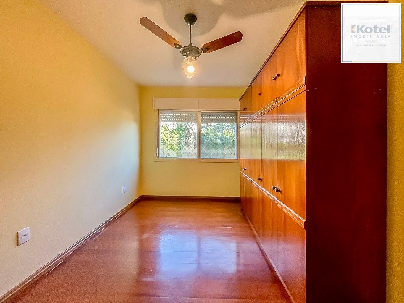 Apartamento no último andar com 1 dormitório 46m2 Bairro Cristal BarraShopping — foto 4