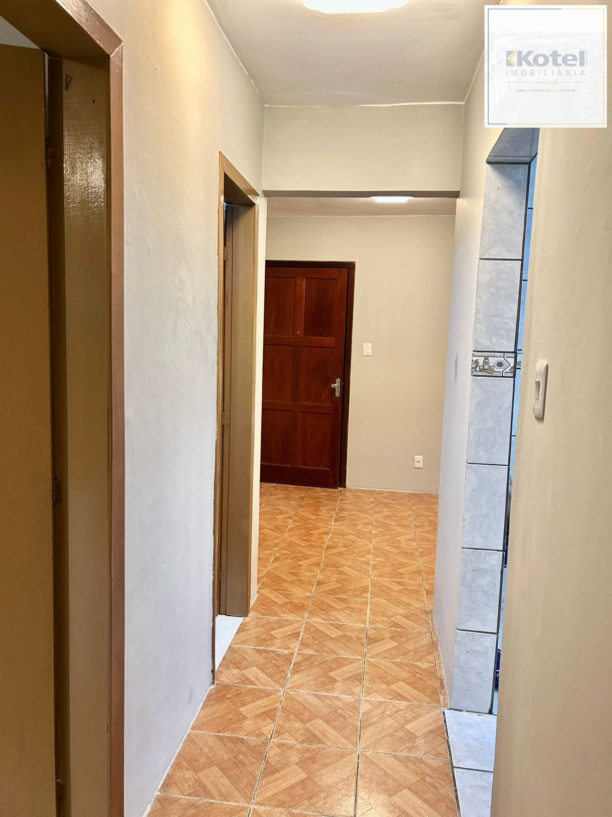 Apartamento térreo com 2 quartos e vaga de garagem no bairro Parque Dos Maias