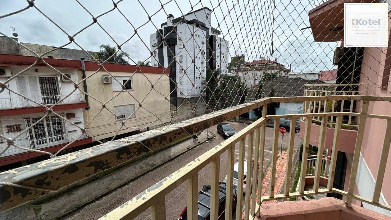 Cobertura de 4 dormitórios e 2 vagas de garagem coberta em Cachoeirinha.