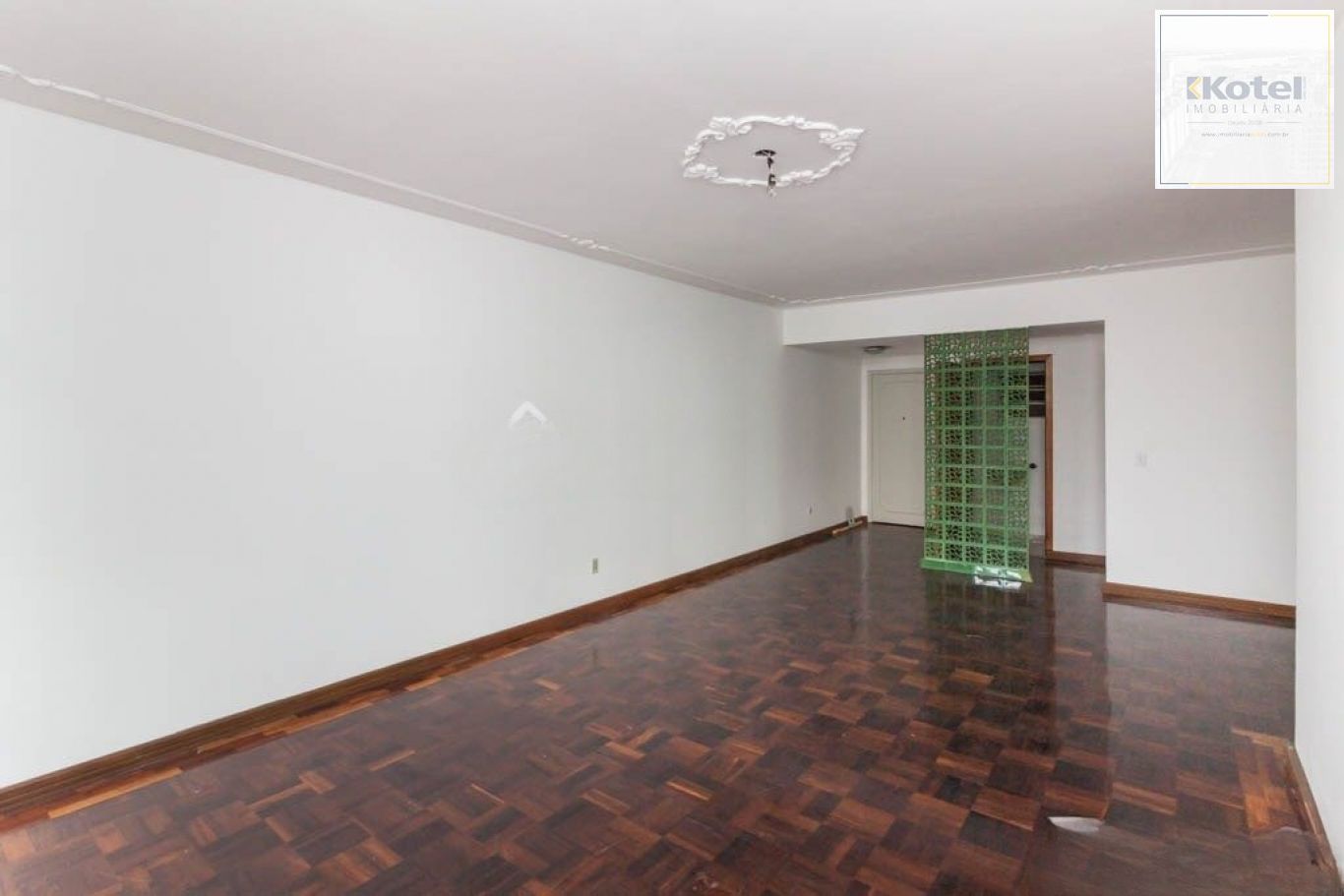 Apartamento de 3 dormitórios no centro Histórico de Porto Alegre.