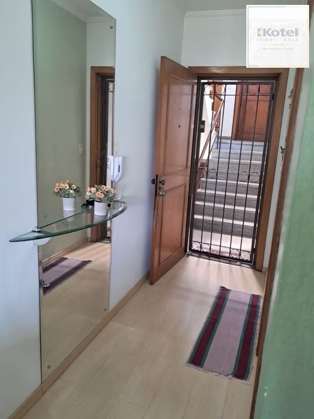 Apartamento de 2 quartos e 1 vaga de garagem em Canoas.