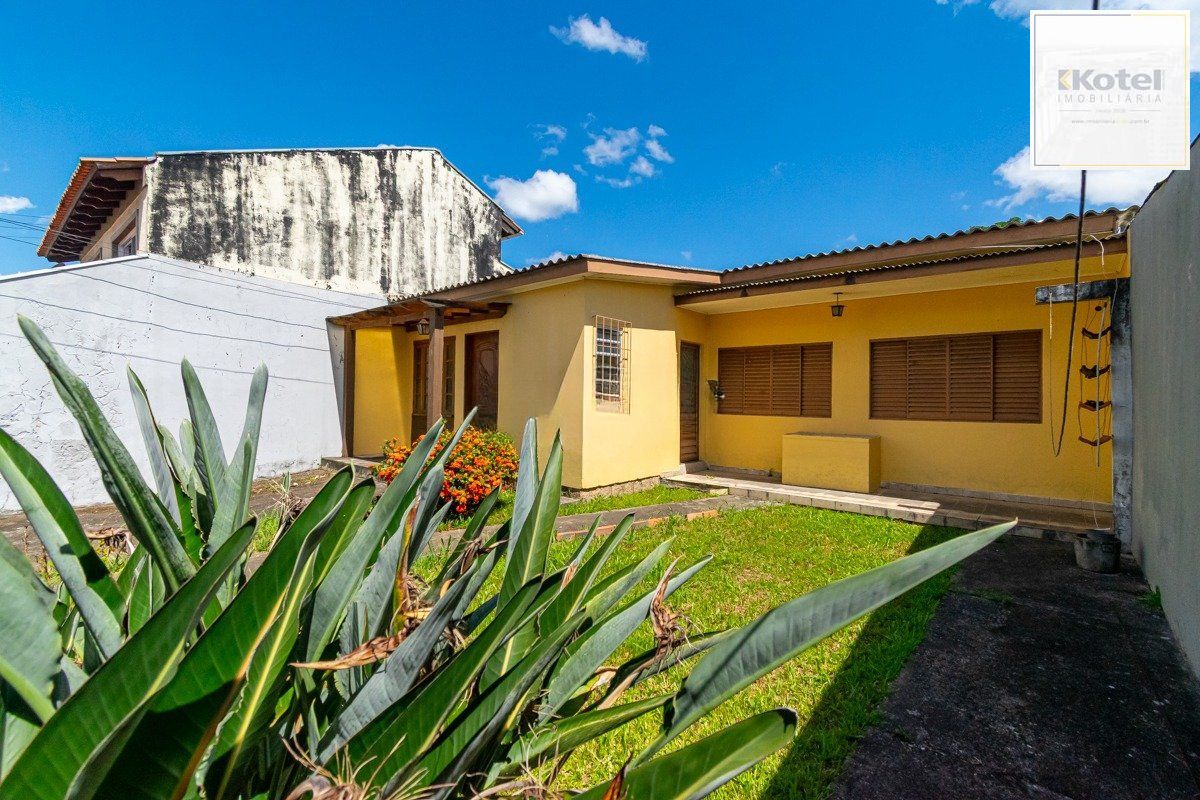 Casa de 1 dormitório e 1 vaga de garagem em Cachoeirinha.