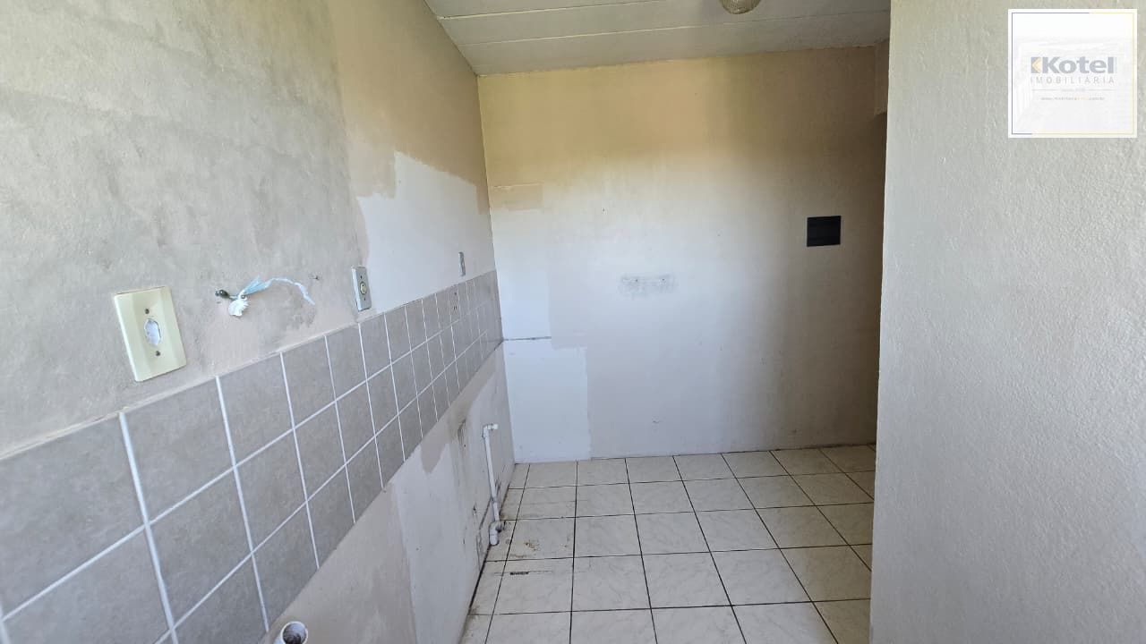 Apartamento com 2 quartos e portaria 24hr no bairro Lomba do Pinheiro