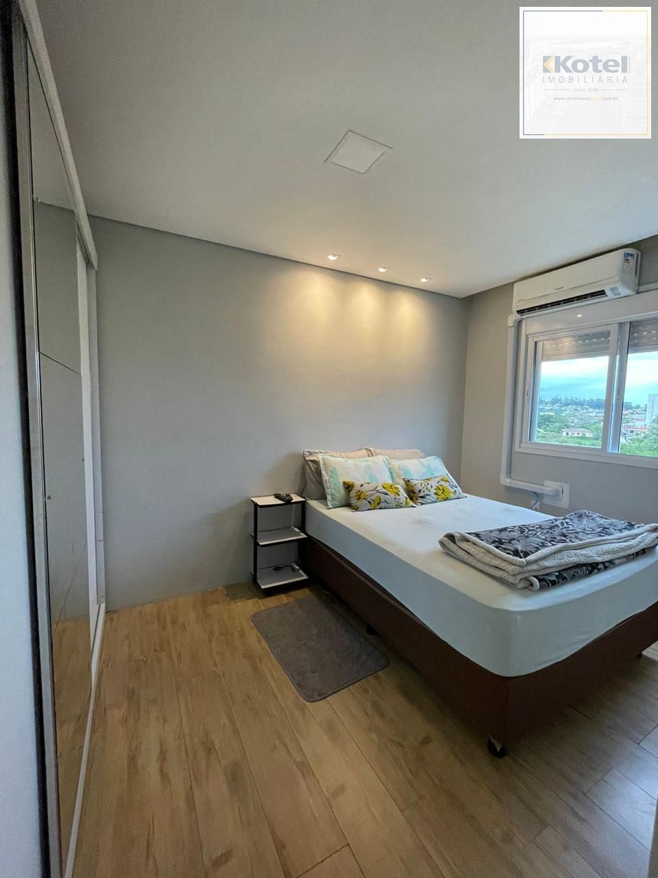 Apartamento 2 dormitórios com vaga e elevador em Gravataí