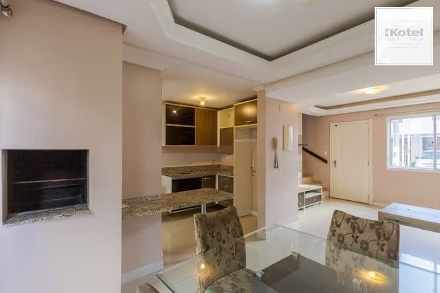 Casa de 2 quartos e 2 vagas de garagem em Canoas.
