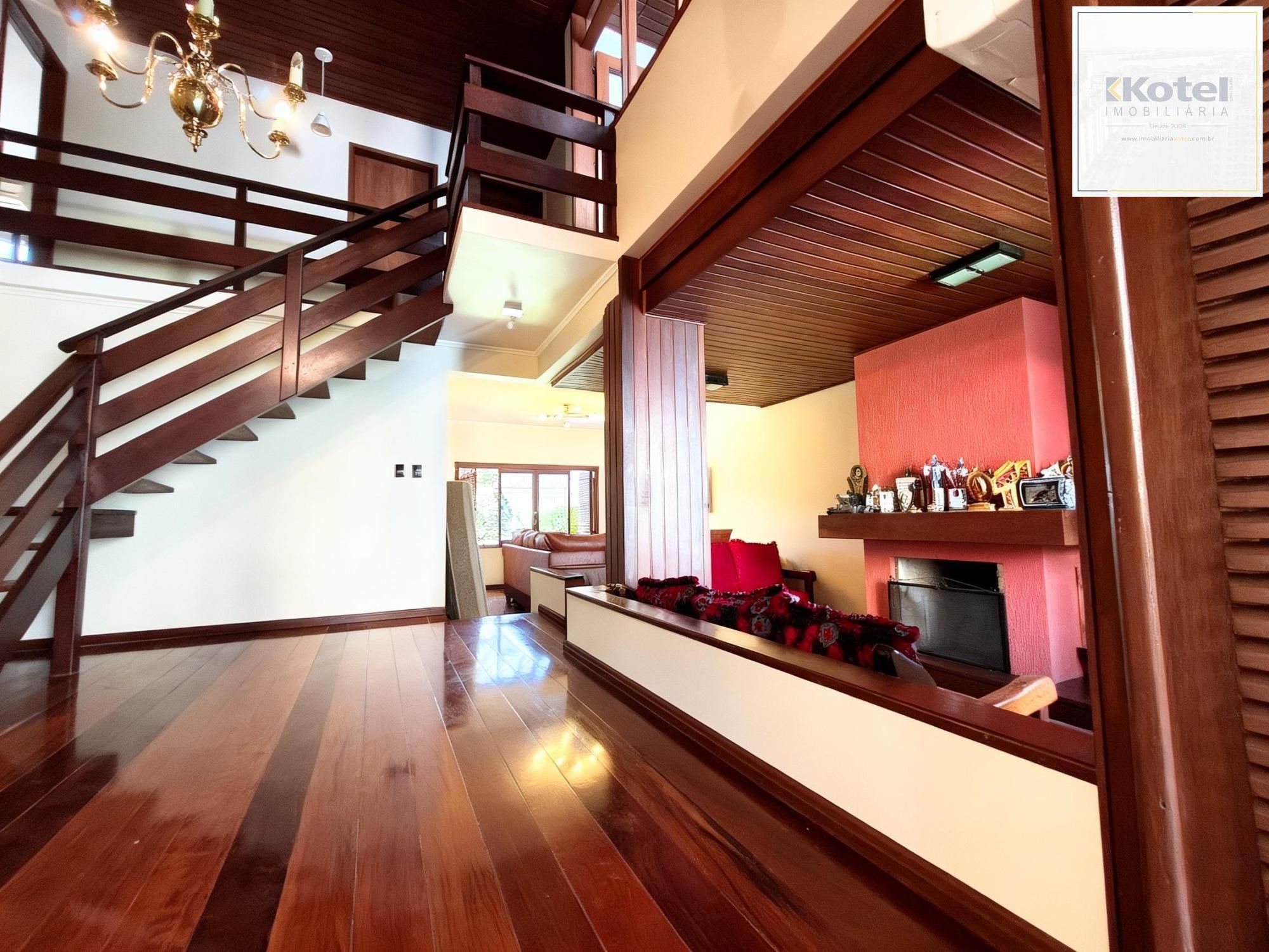Casa com 4 quartos, piscina, vaga, churrasqueira e Sacada no bairro Jardim Itu