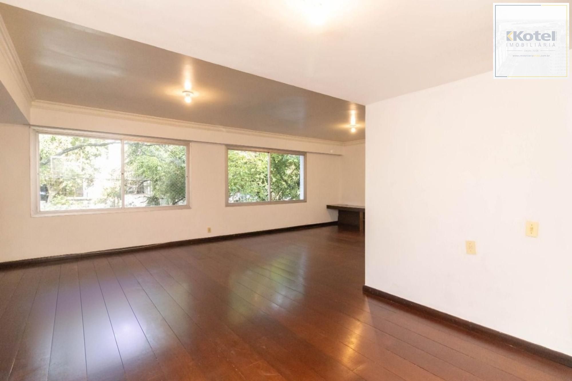 Apartamento de 3 dormitórios, suíte, duas vagas e elevador no bairro Rio Branco — foto 3