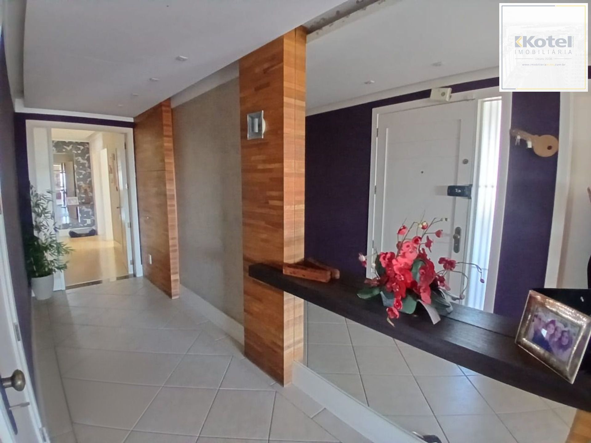 Cobertura com 4 quartos, 4 vagas de garagem, elevador no bairro Igara Canoas.