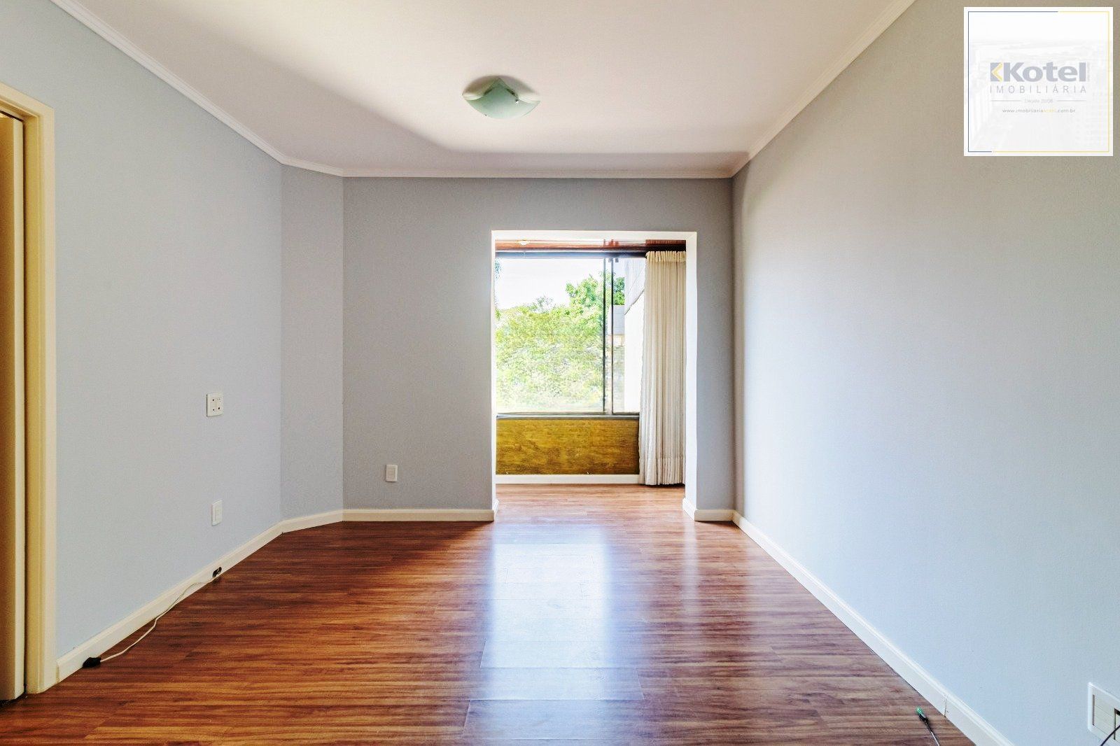 Apartamento com 1 quarto e 1 vaga coberta no bairro Petrópolis — foto 2