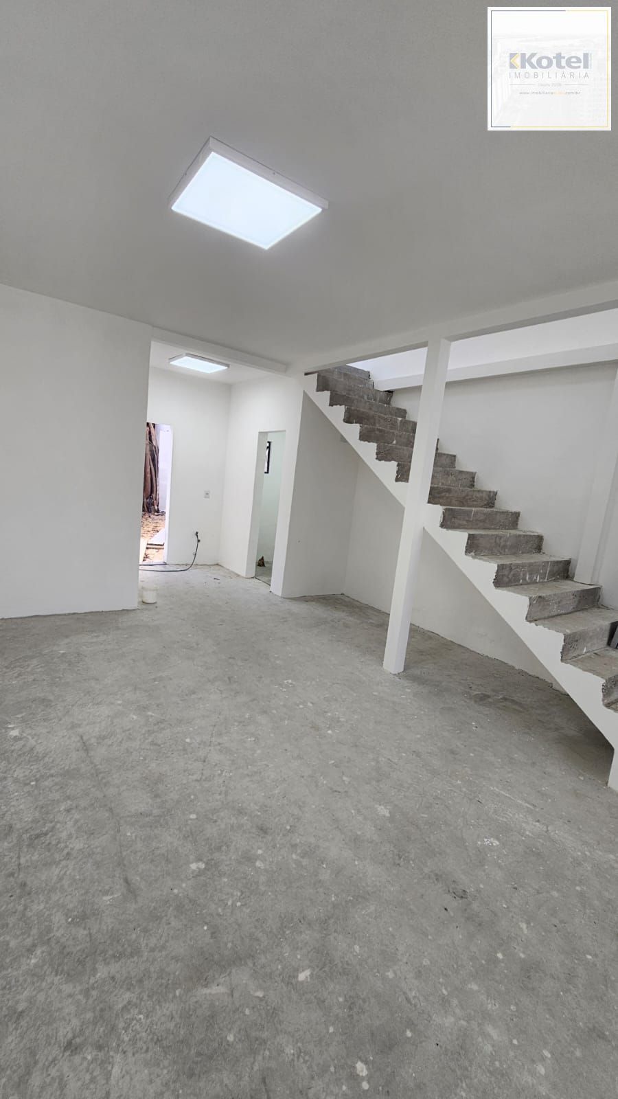 Loja Nova com 194m² na Av. Cristóvão Colombo Moinhos de Vento — foto 5