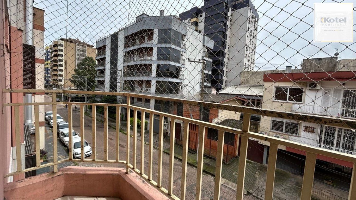 Cobertura de 4 dormitórios e 2 vagas de garagem coberta em Cachoeirinha.