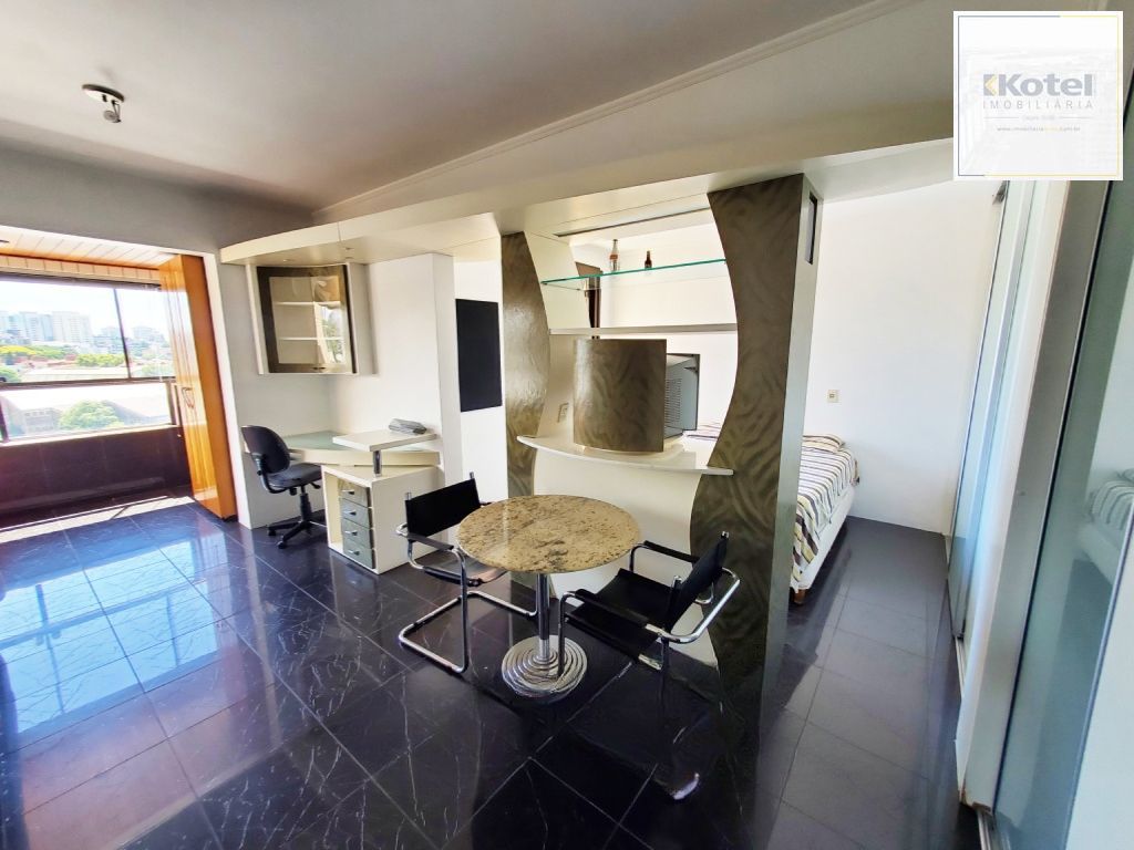 Apartamento de 1 dormitório, 1 vaga e elevador no bairro Boa Vista.