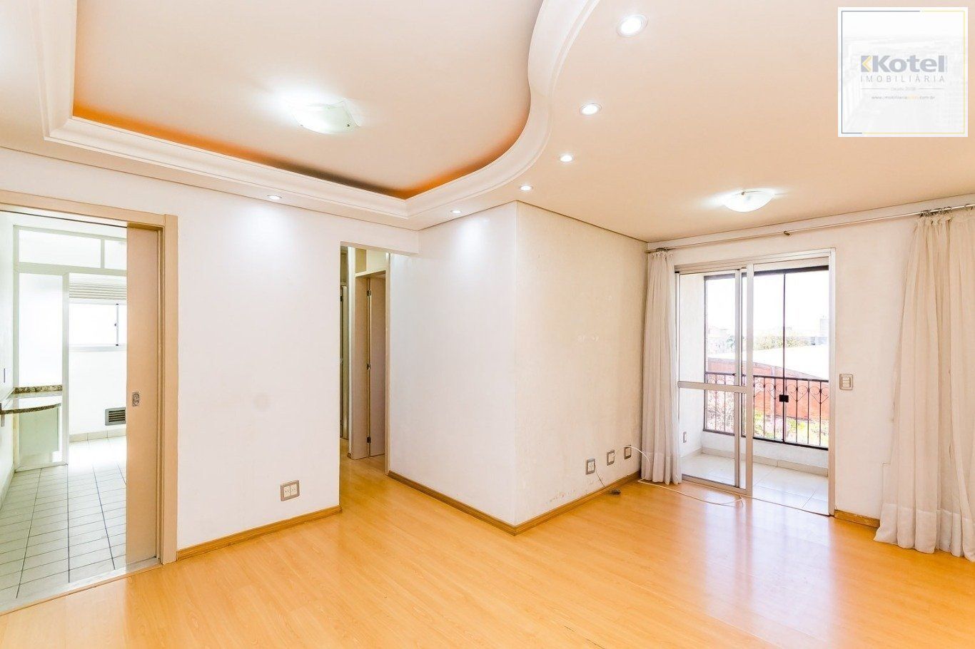 Apartamento de 2 dormitórios, elevador,1vaga de garagem, no Bairro Sarandi POA. — foto 2