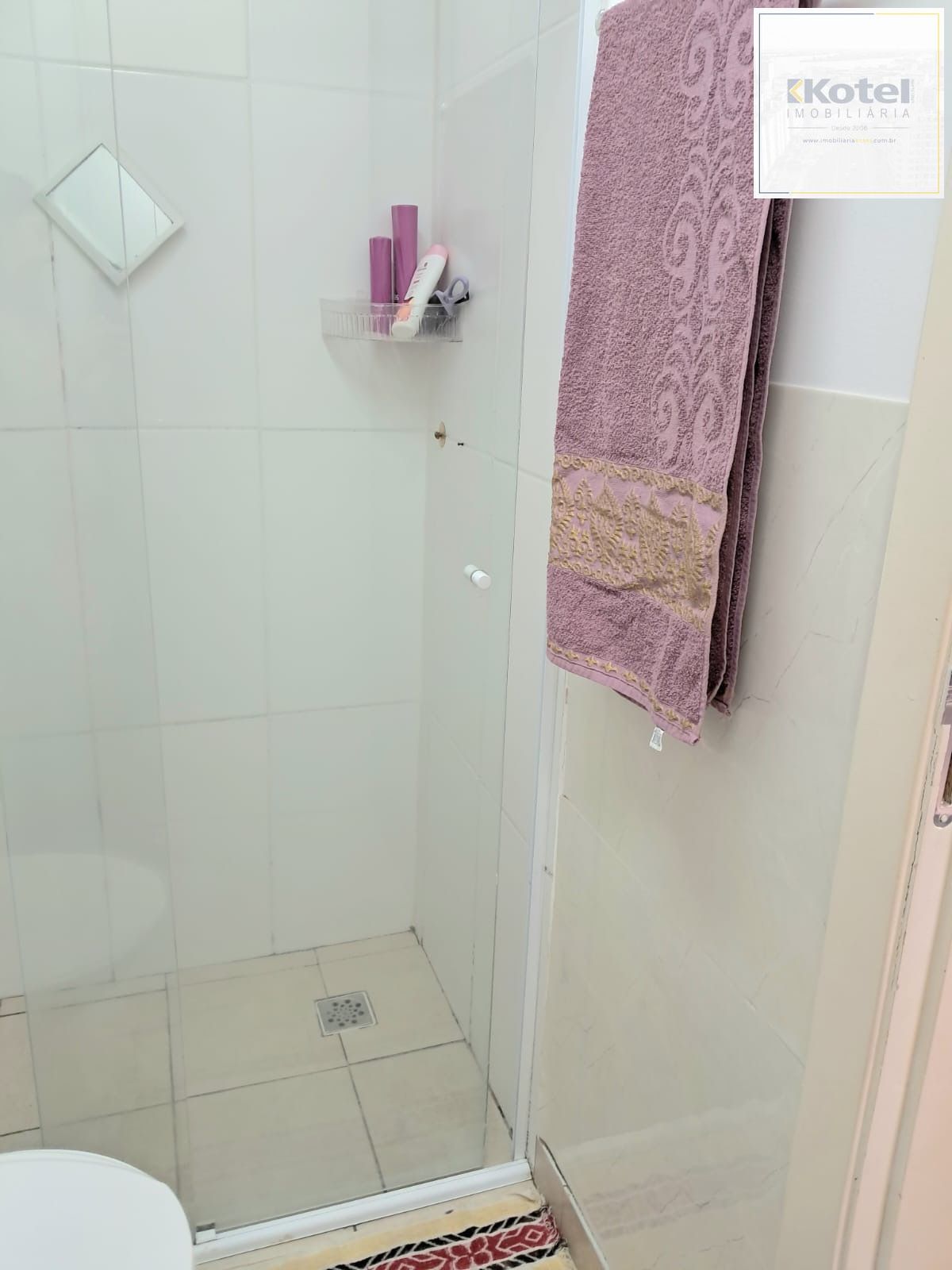 Apartamento semi mobiliado 2 dormitórios 1 vaga de garagem na Rua Sadi Castro. — foto 5