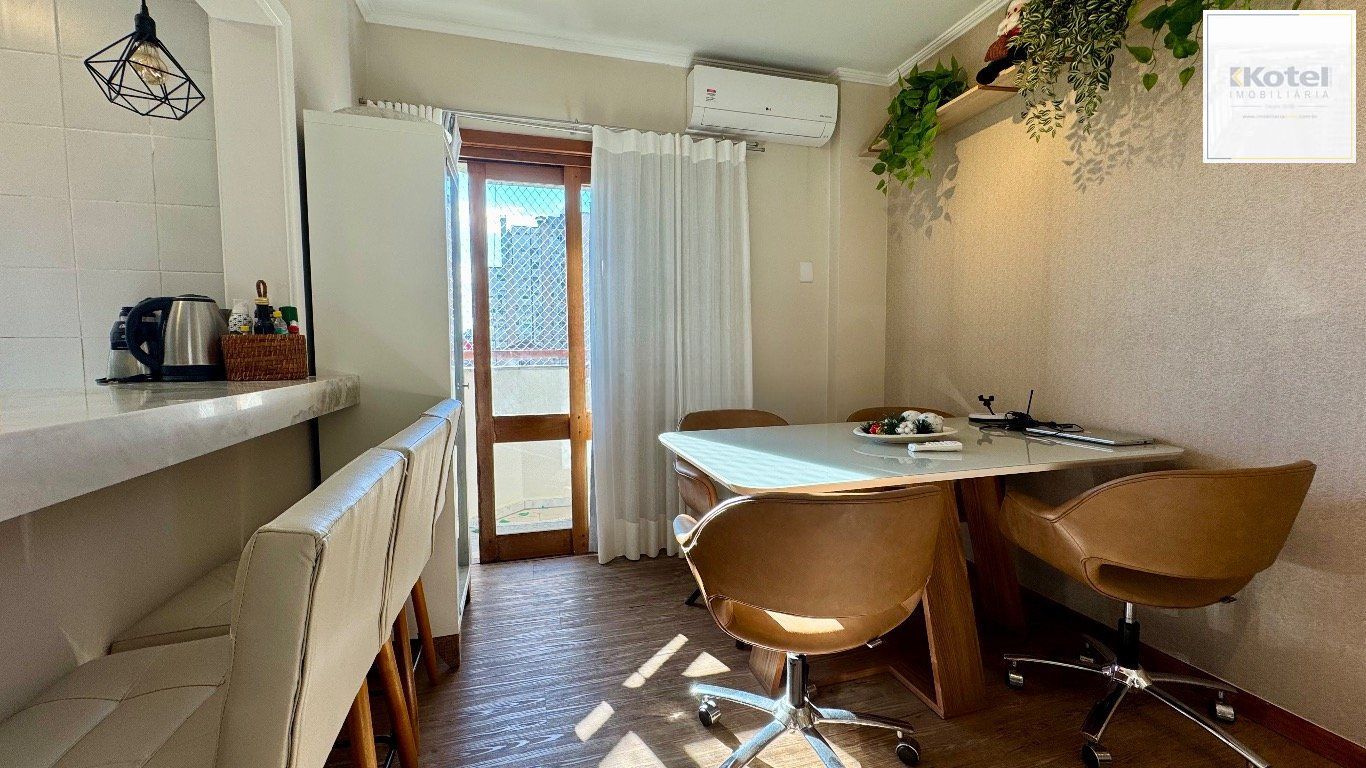 Apartamento de 1 quarto, sacada, 1 vaga, elevador no bairro Independência.