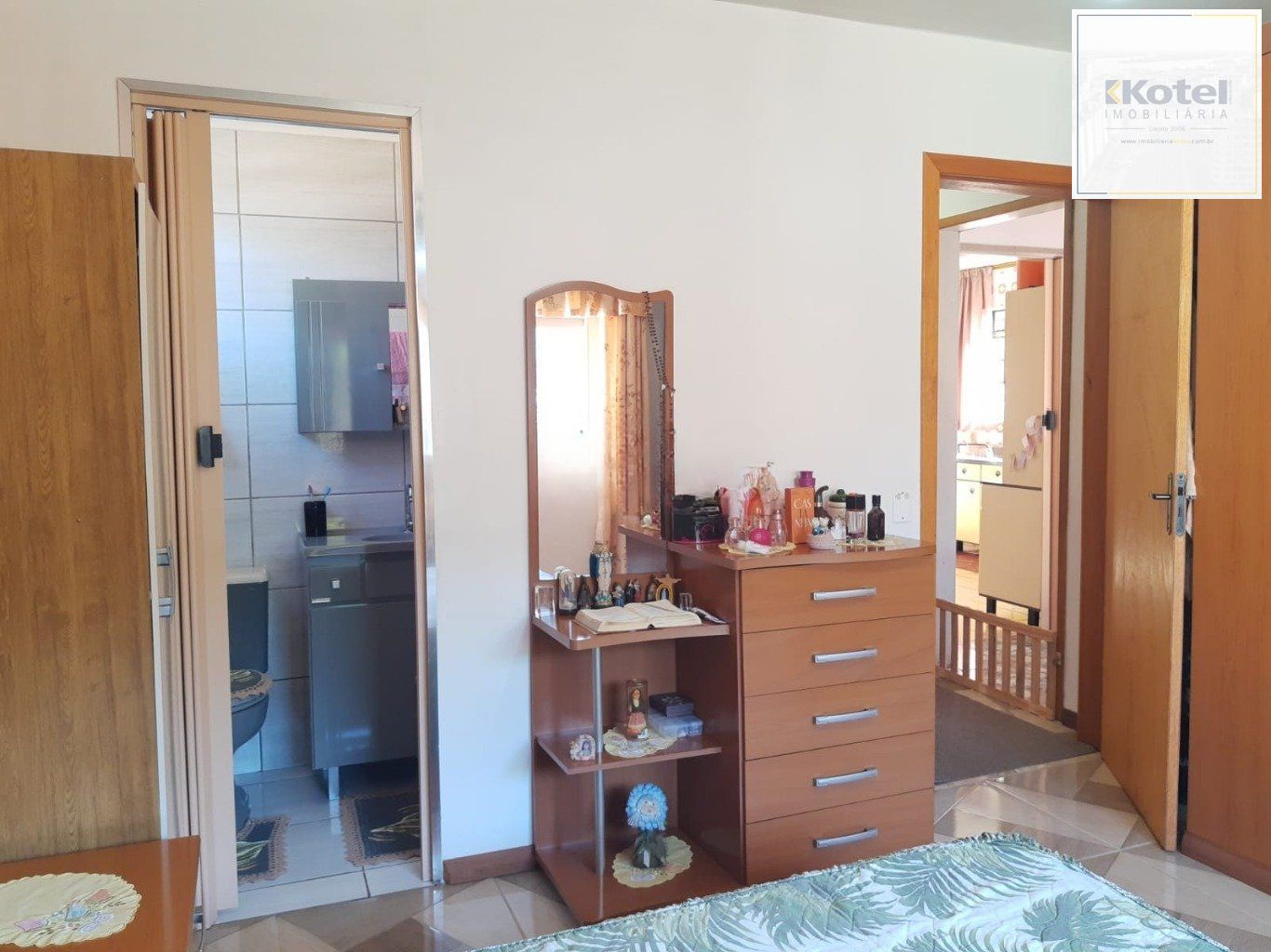 Casa com 3 quartos e 2 vagas de garagem coberta em Cachoerinha.