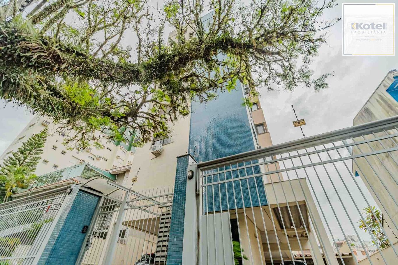 Apartamento com 1 dormitório e 1 vaga de garagem no Bairro Higienópolis