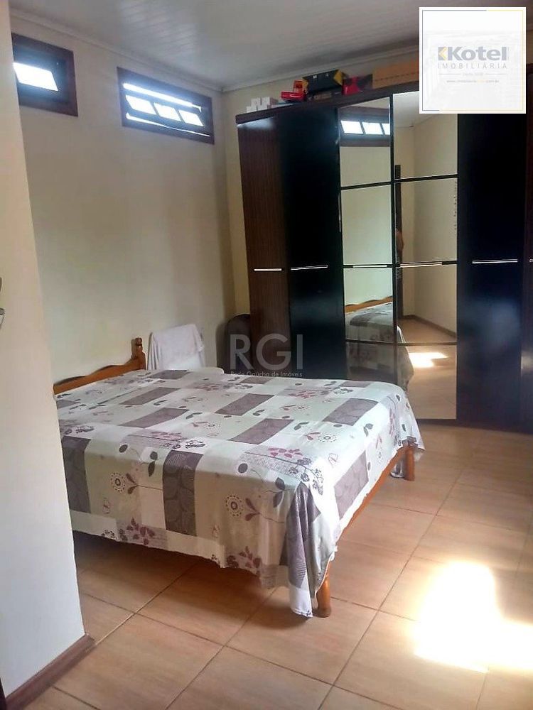 Casa  com piscina 3 dormitórios e 2 Costa e Silva Zona Norte de Porto Alegre