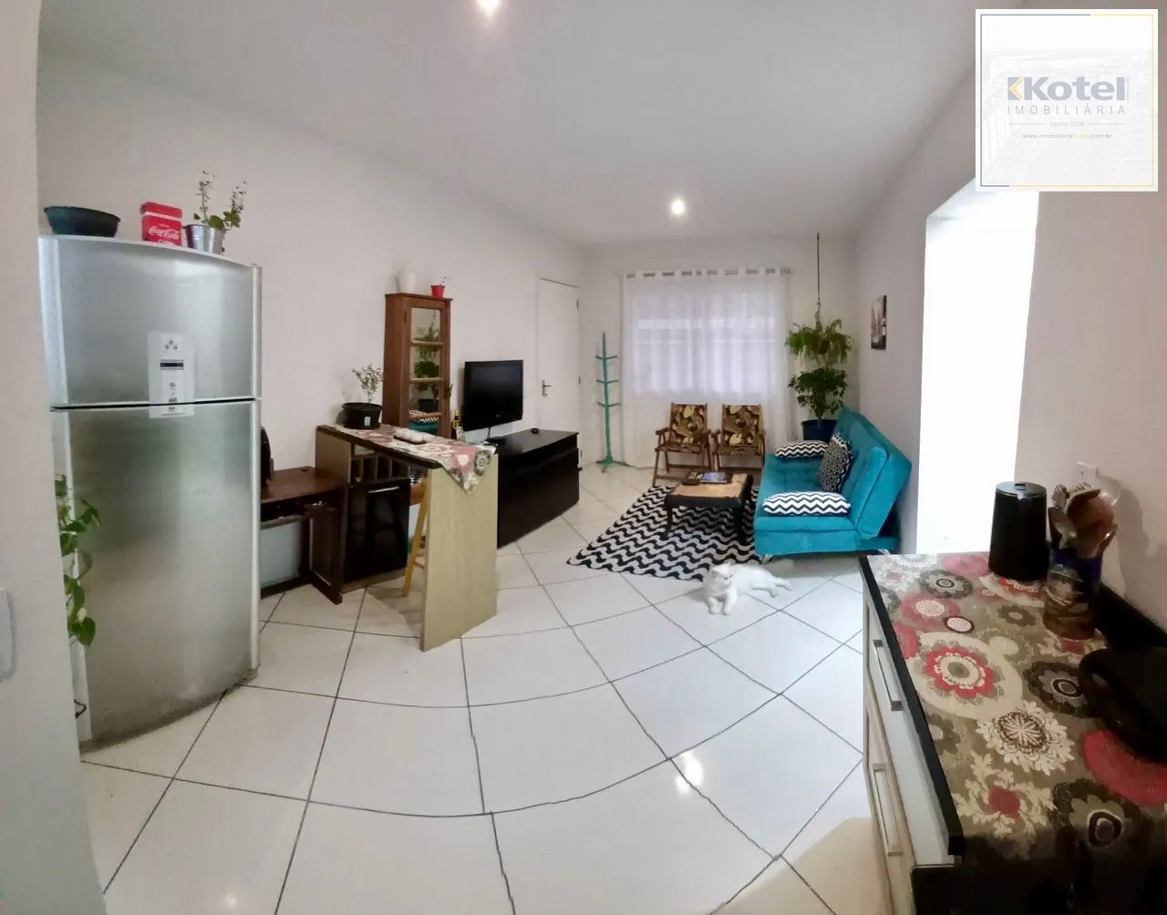 Apartamento de 2 quartos no andar térreo semi mobiliado em Gravataí