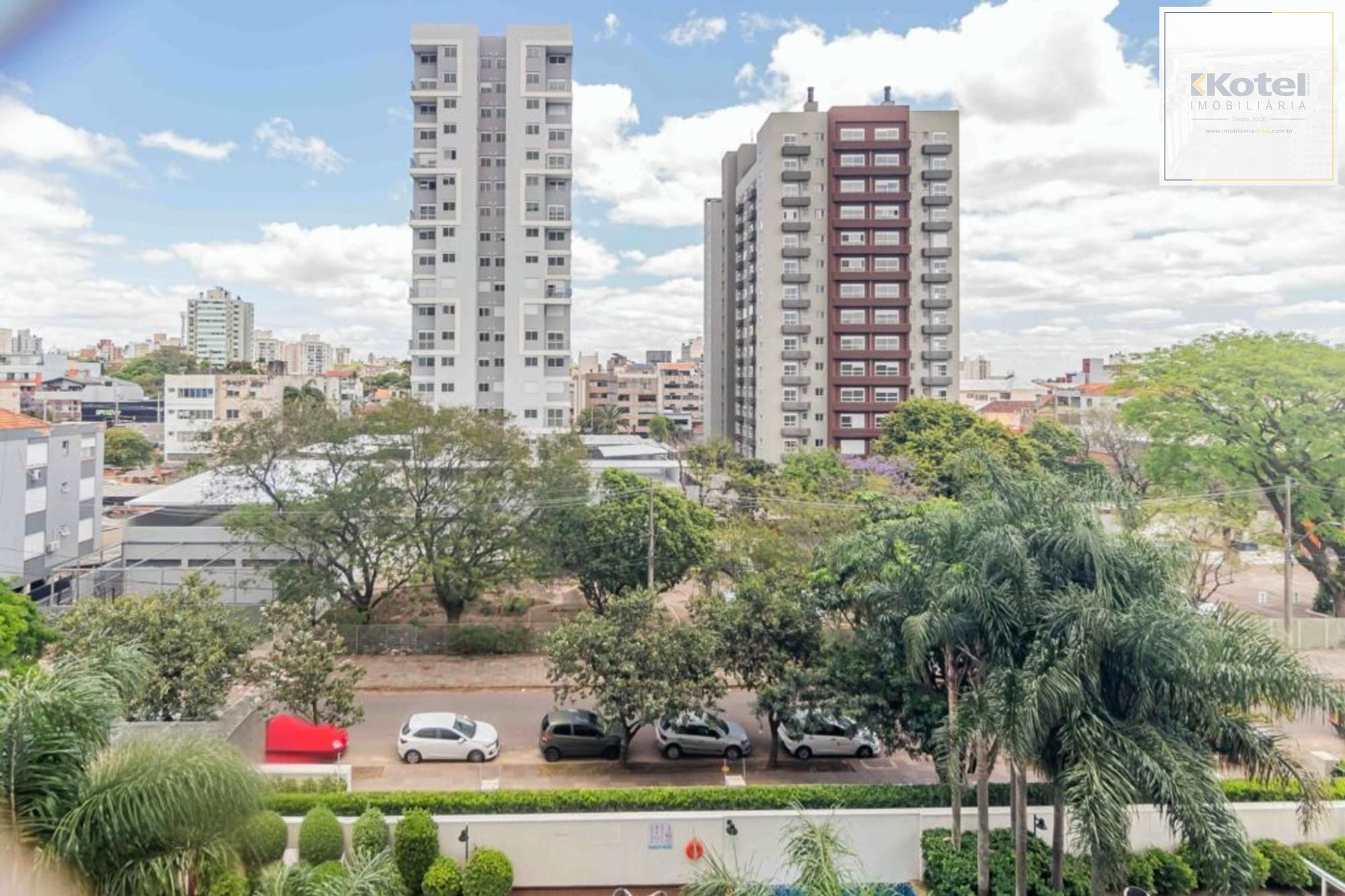 Apartamento com 2 quartos, vaga de garagem e elevador  no bairro Passo da Areia