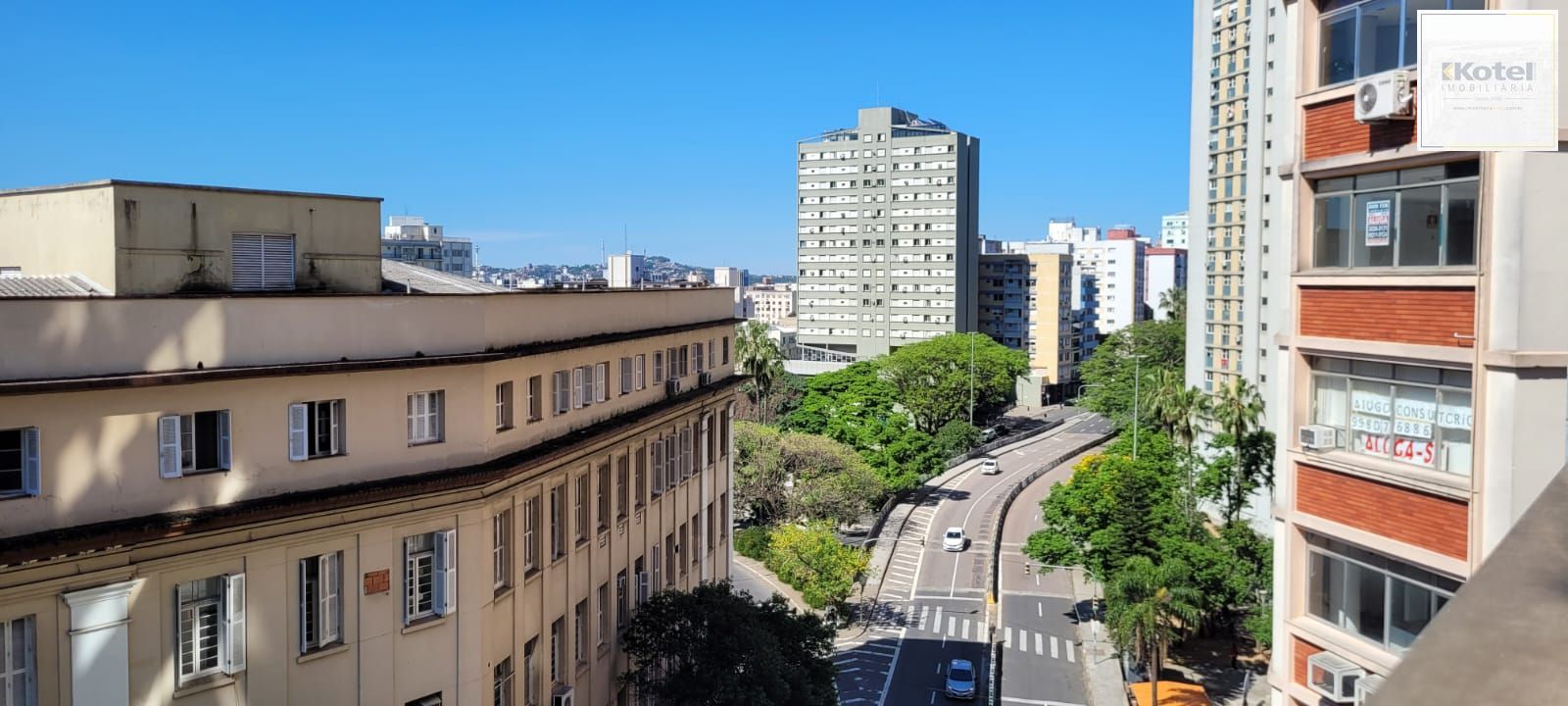 Sala Comercial em frente a Santa Casa - Centro de Porto Alegre