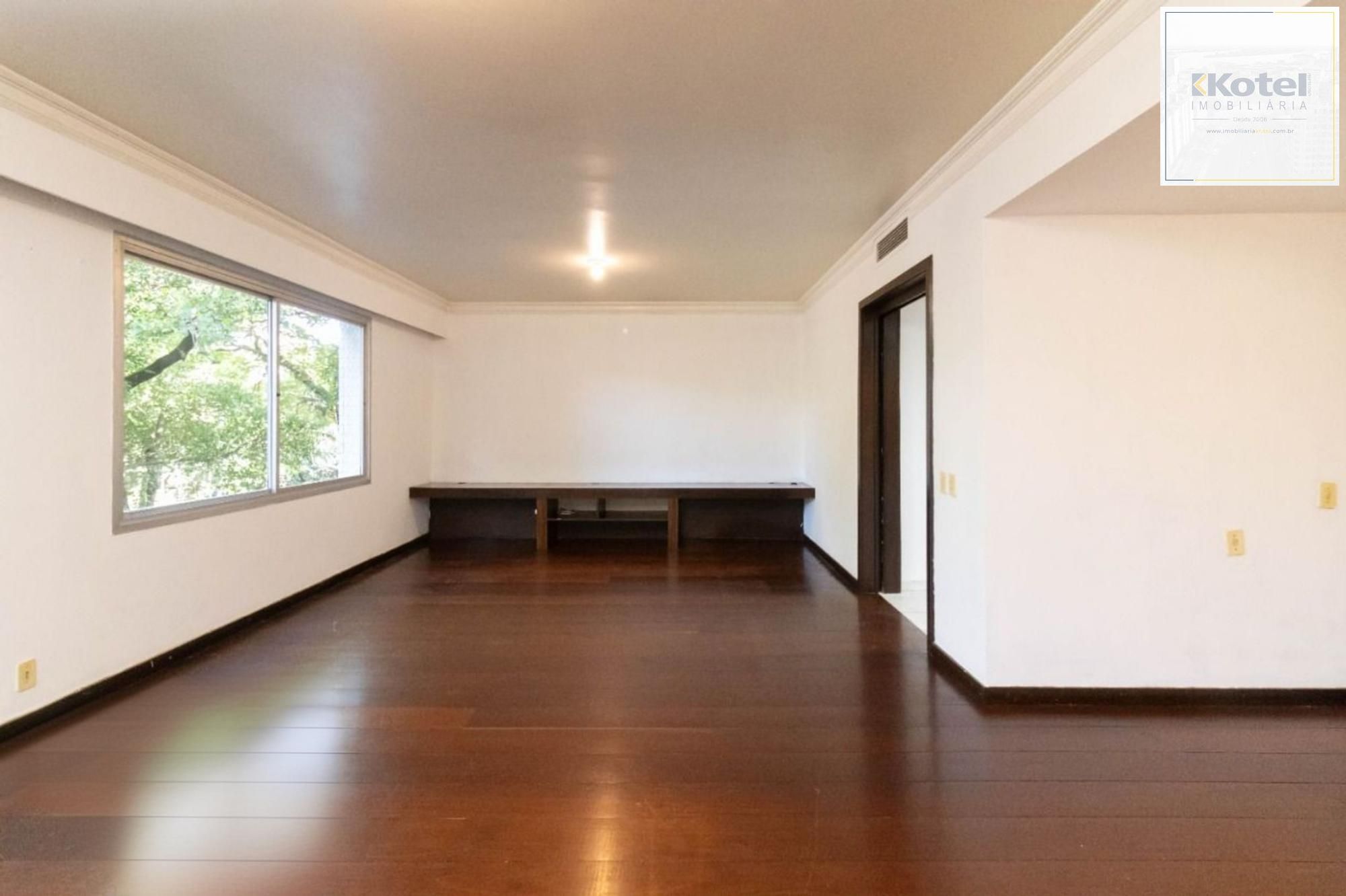 Apartamento de 3 dormitórios, suíte, duas vagas e elevador no bairro Rio Branco — foto 5