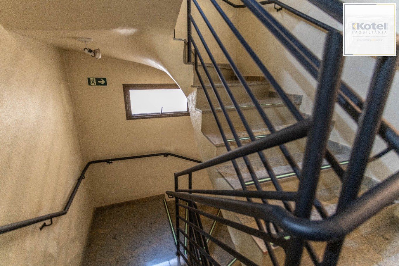 Apartamento com 2 dormitórios (1 suíte) e 1 vaga no Bairro Bela Vista — foto 5