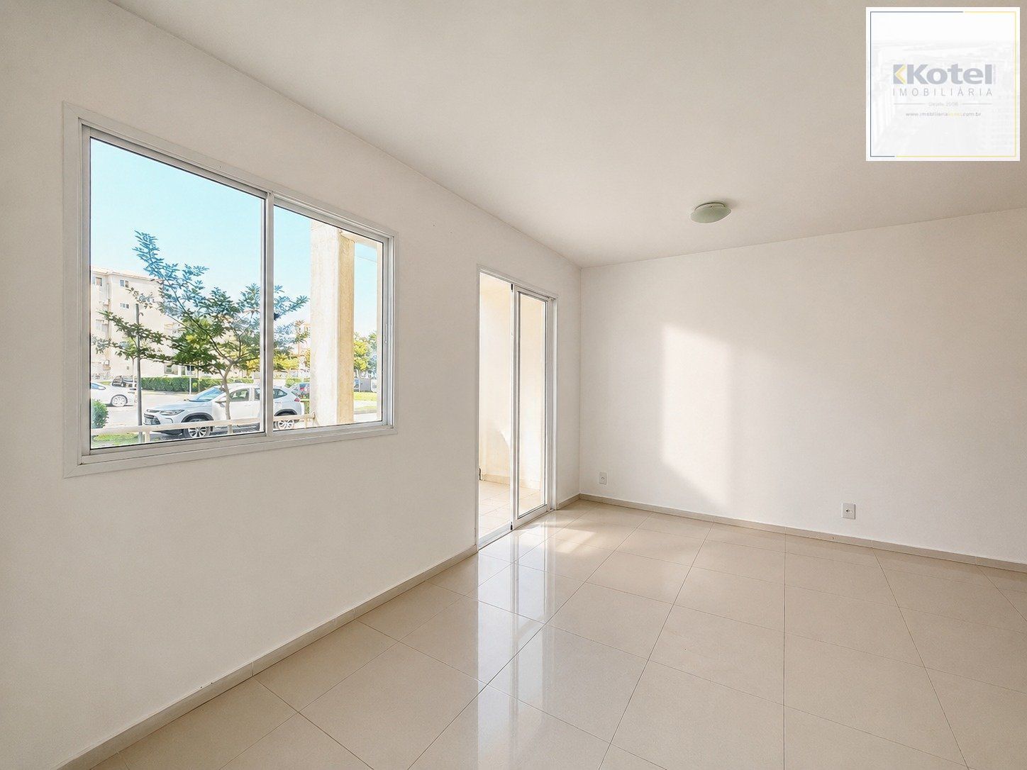 Apartamento Térreo com 3 quartos, vaga, piscina e elevador no bairro Humaitá. — foto 2