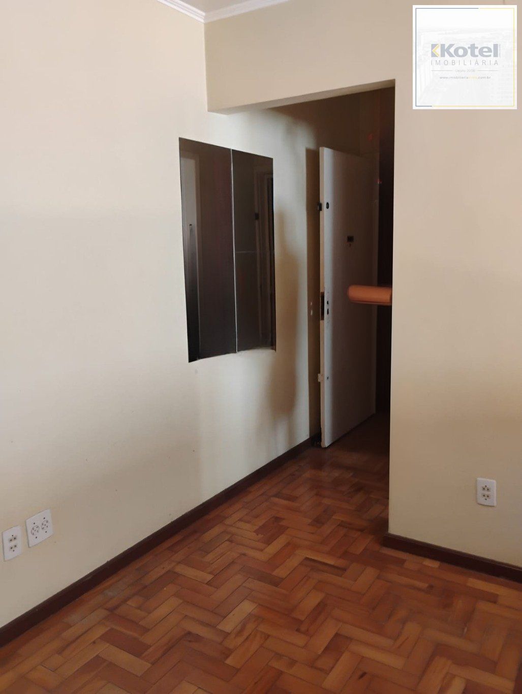 Apartamento com 3 quartos e 2 vagas de garagem no Bairro Jardim Itu/ Planalto. — foto 5