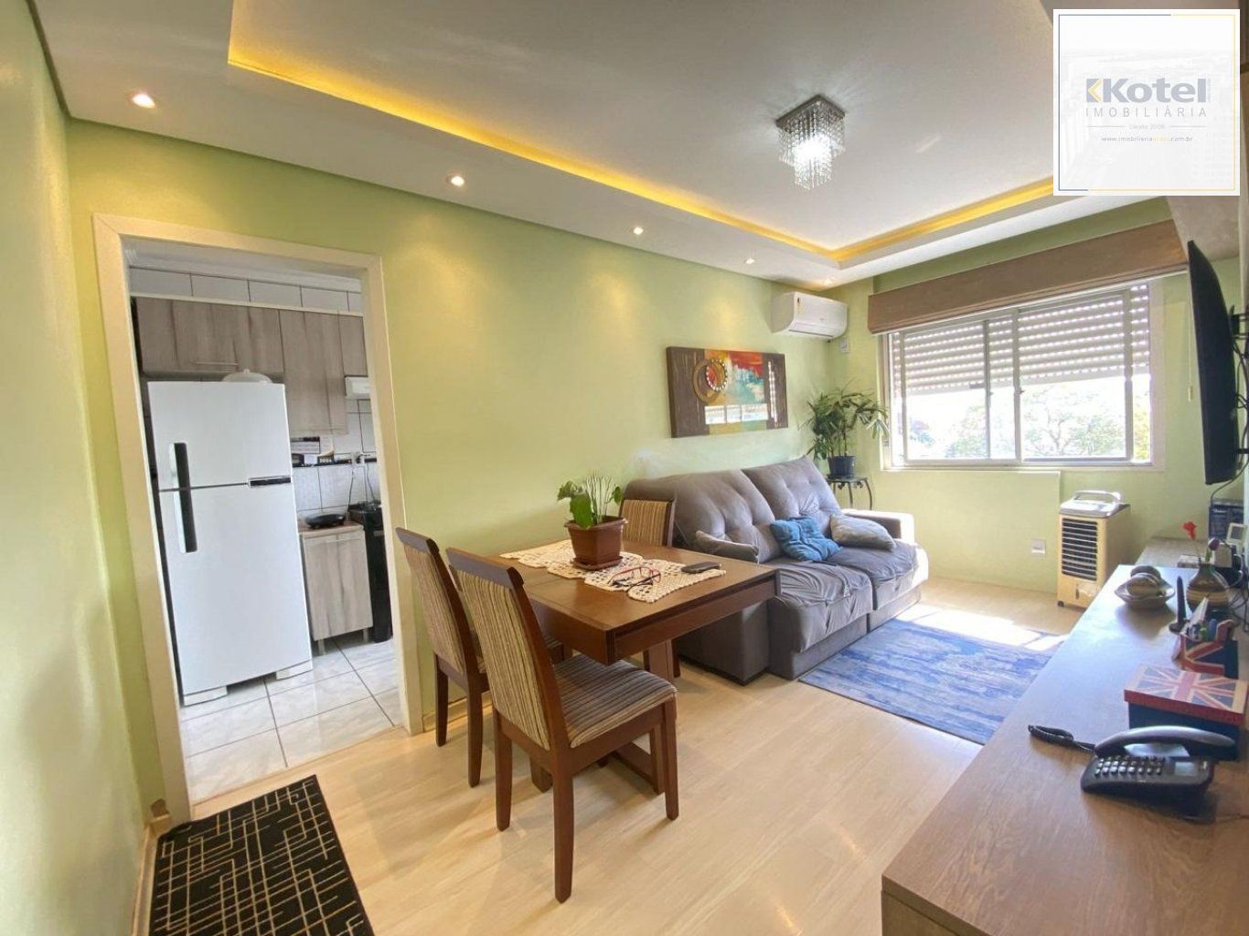 Apartamento com  2 dormitórios e com 1 vaga de garagem em Canoas.