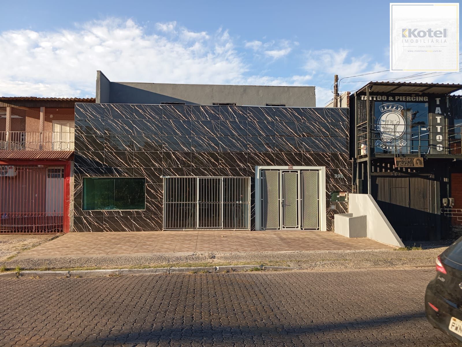 Prédio Comercial + 2 casas , Excelente ponto em Av movimentada