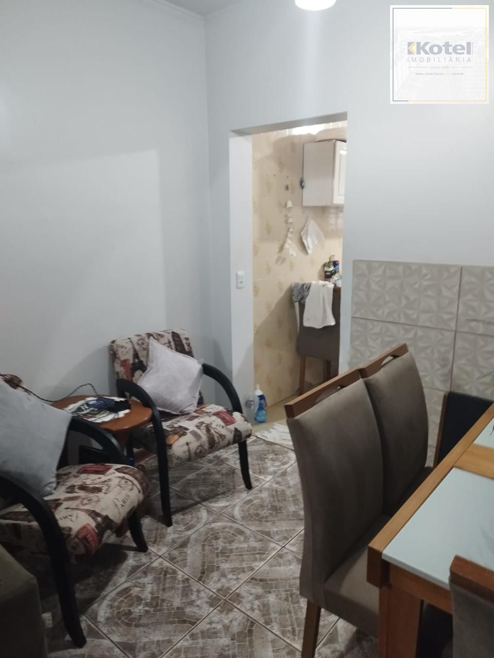 Casa geminada com 3 quartos, vaga de garagem e sacada no bairro Jardim Sabara — foto 5