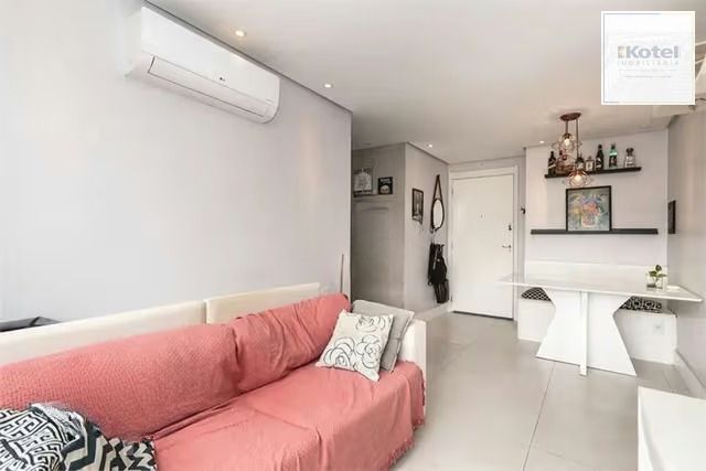 Apartamento 2 dormitórios, 1 suíte, 1 vaga e churrasqueira na Bento Gonçalves. — foto 4