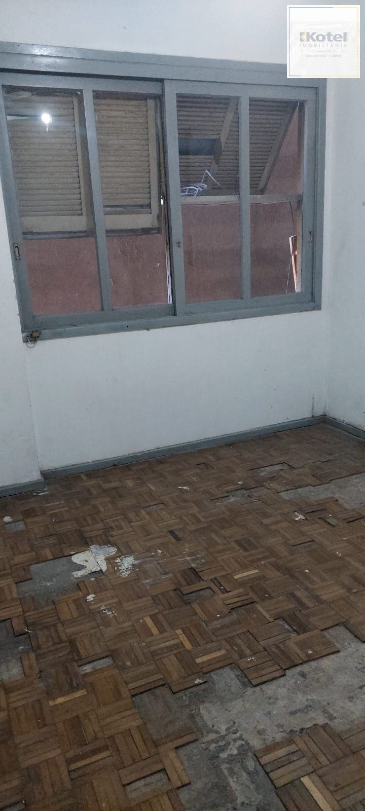 Apartamento térreo de 1 quarto, elevador no bairro Centro Histórico.