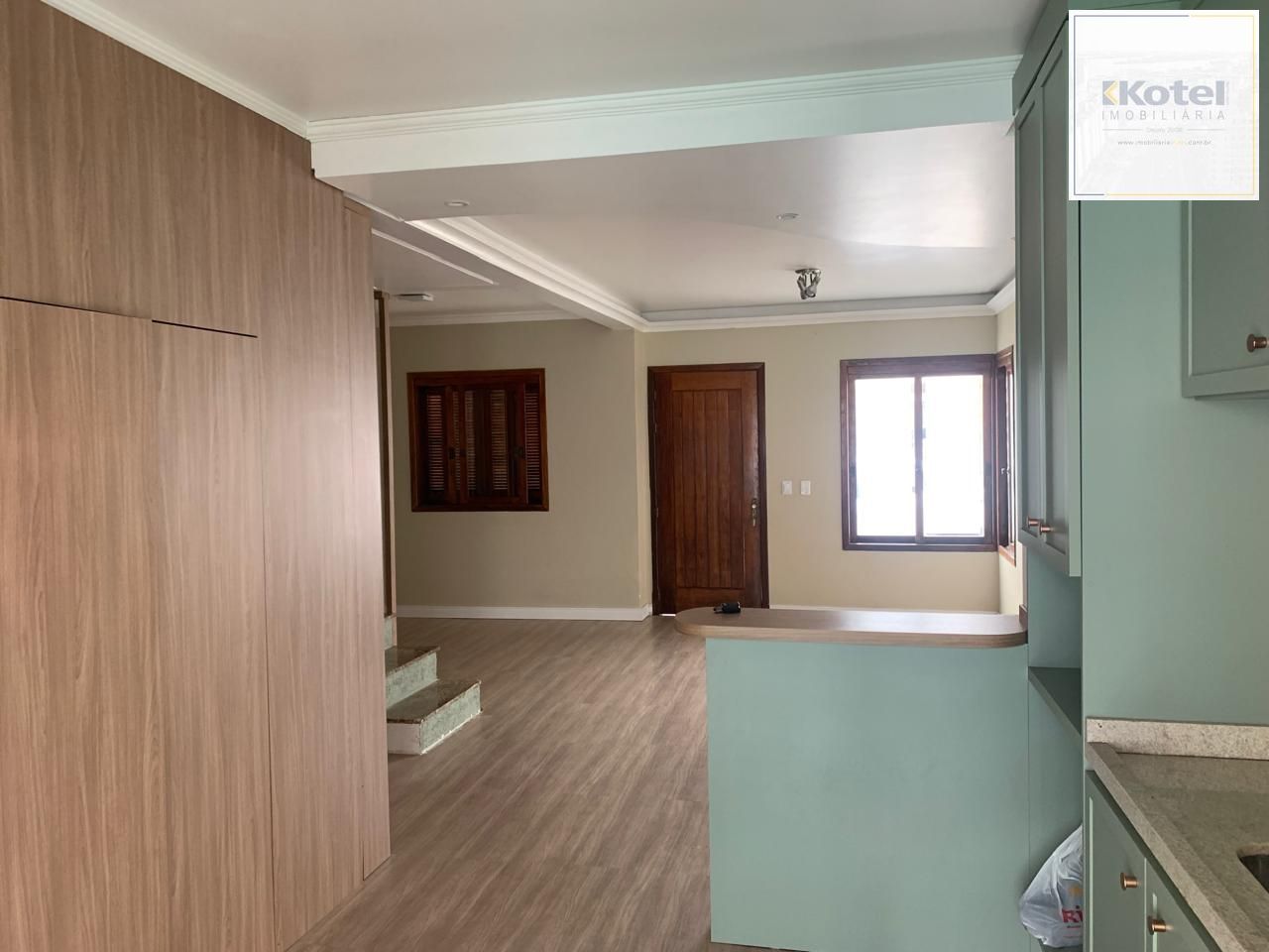 Casa em condomínio de 3 dormitórios e 1 vaga de garagem  em Canoas.