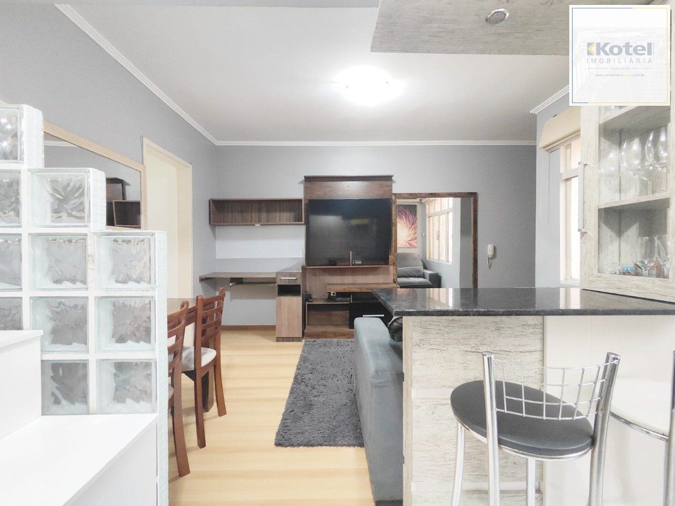 Apartamento à venda com 1 dormitório no Bairro Cidade Baixa