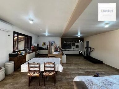 Casa com 3 dormitórios no no centro de Gravataí.