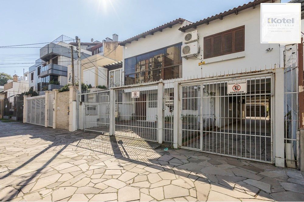 Casa com 4 quartos, 7 vagas e pátio no Bairro Higienópolis — foto 3
