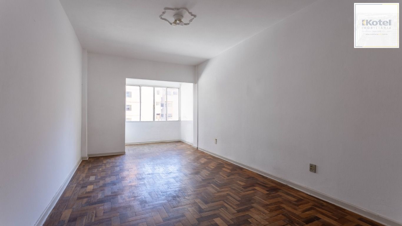 Apartamento de 3 dormitórios com 88 metros privativos e elevador no Centro