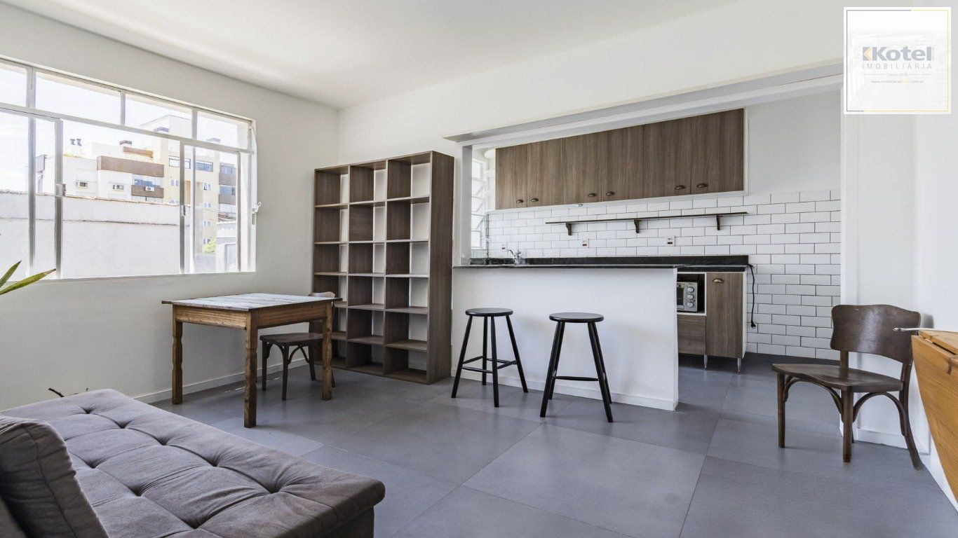 Apartamento de 1 dormitório no bairro Menino Deus em Porto Alegre.