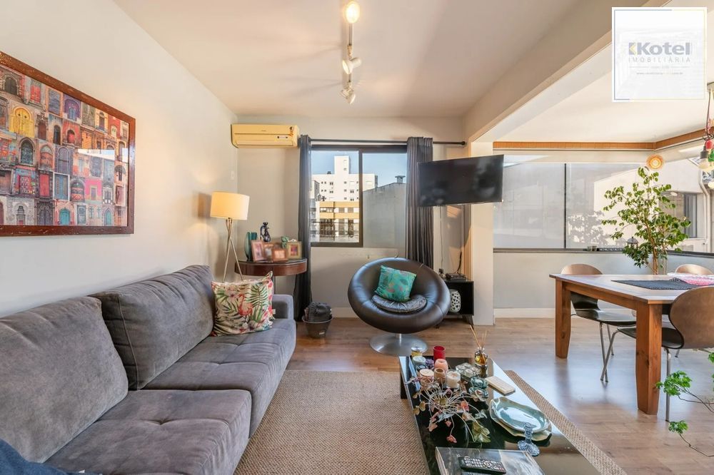 Apartamento com 2 quartos, sendo 1 suíte e 2 vagas no bairro Bela Vista