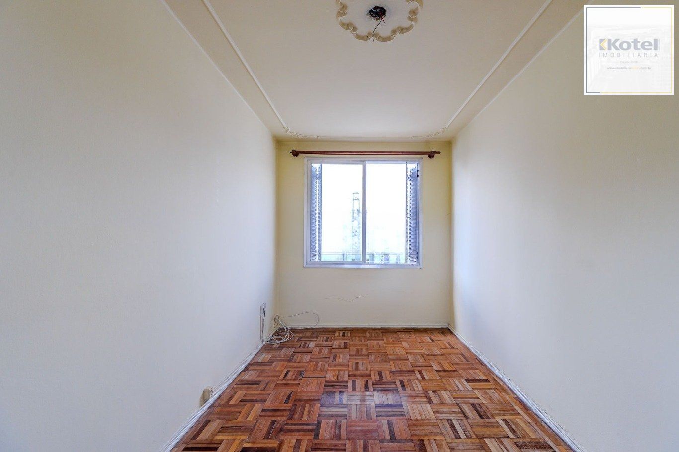 Apartamento de 1 quarto no Bairro Santana em Porto Alegre.