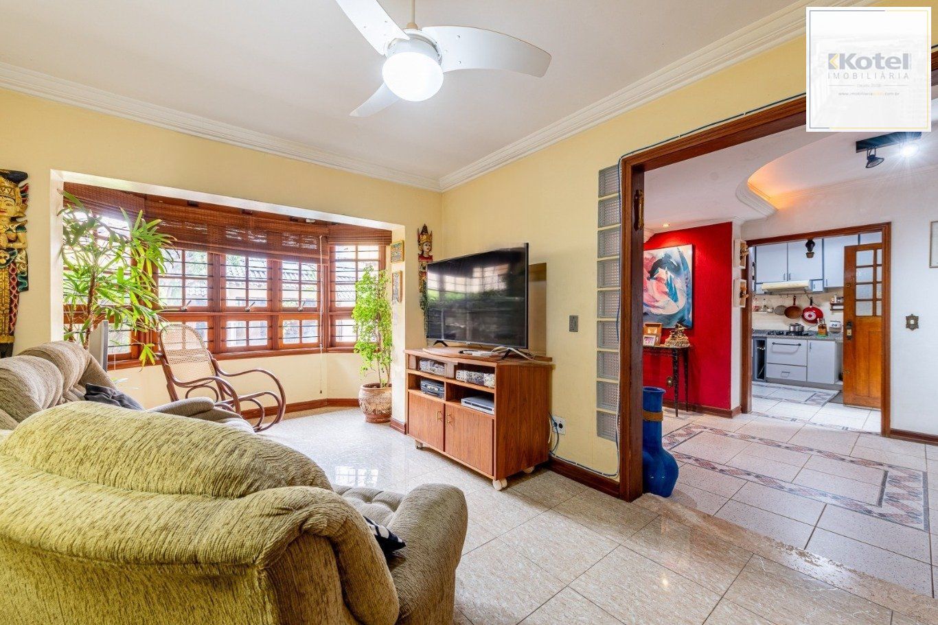 Casa com 3 suítes, 4 vagas e pátio com piscina no Bairro Boa Vista — foto 3