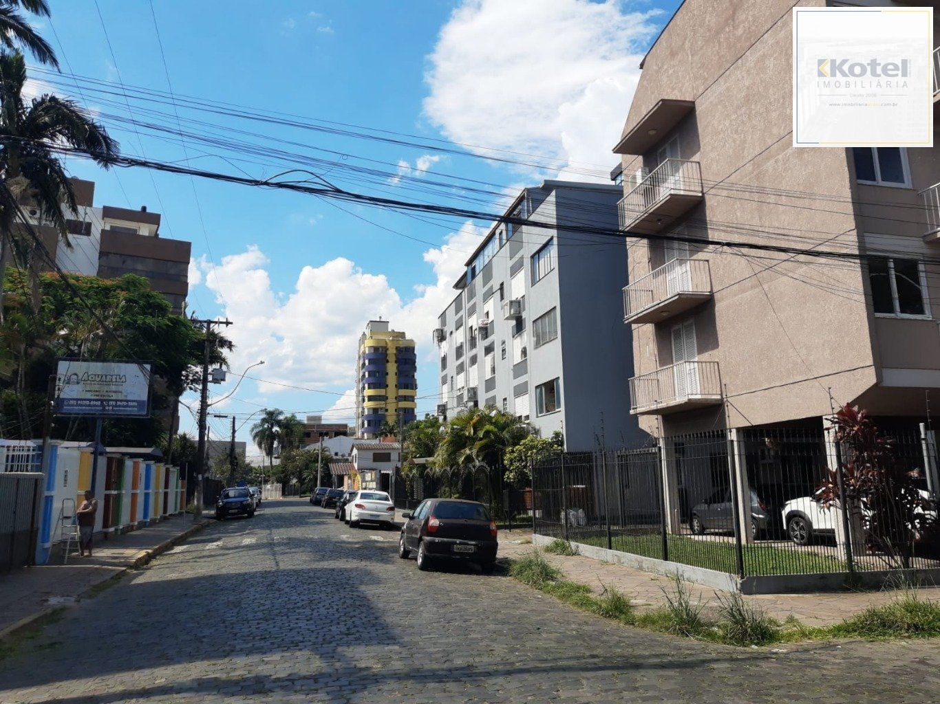 Apartamento Duplex de 2 dormitórios,  1 vaga de garagem em Cachoeirinha.