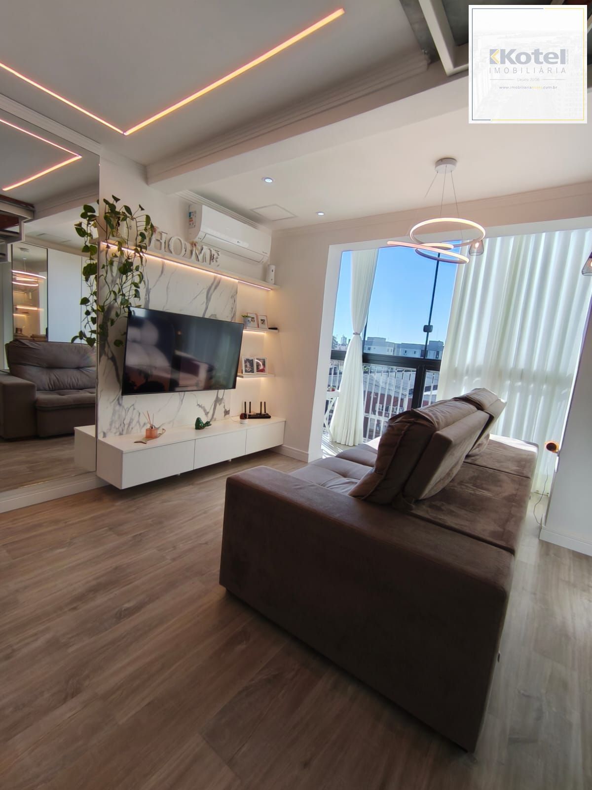 Cobertura duplex 3 dormitórios com terraço e vaga em Cachoeirinha