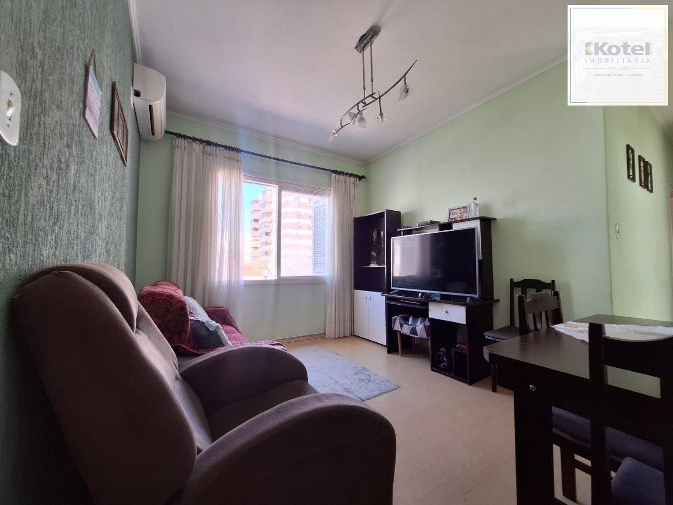 Apartamento de 3 quartos e 78 metros privativos no Bairro Menino Deus